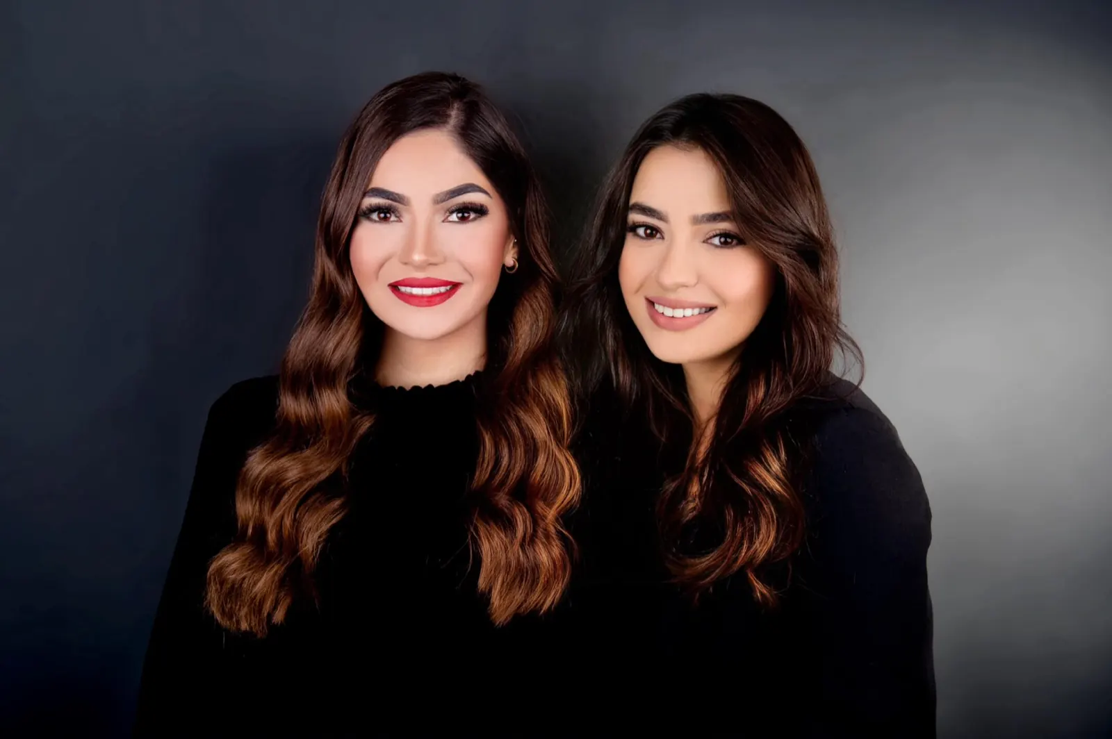 Sarah Noyal und Madlen Yildirim, Inhaberinnen des N.Y. Classic Hairsalon in Linden